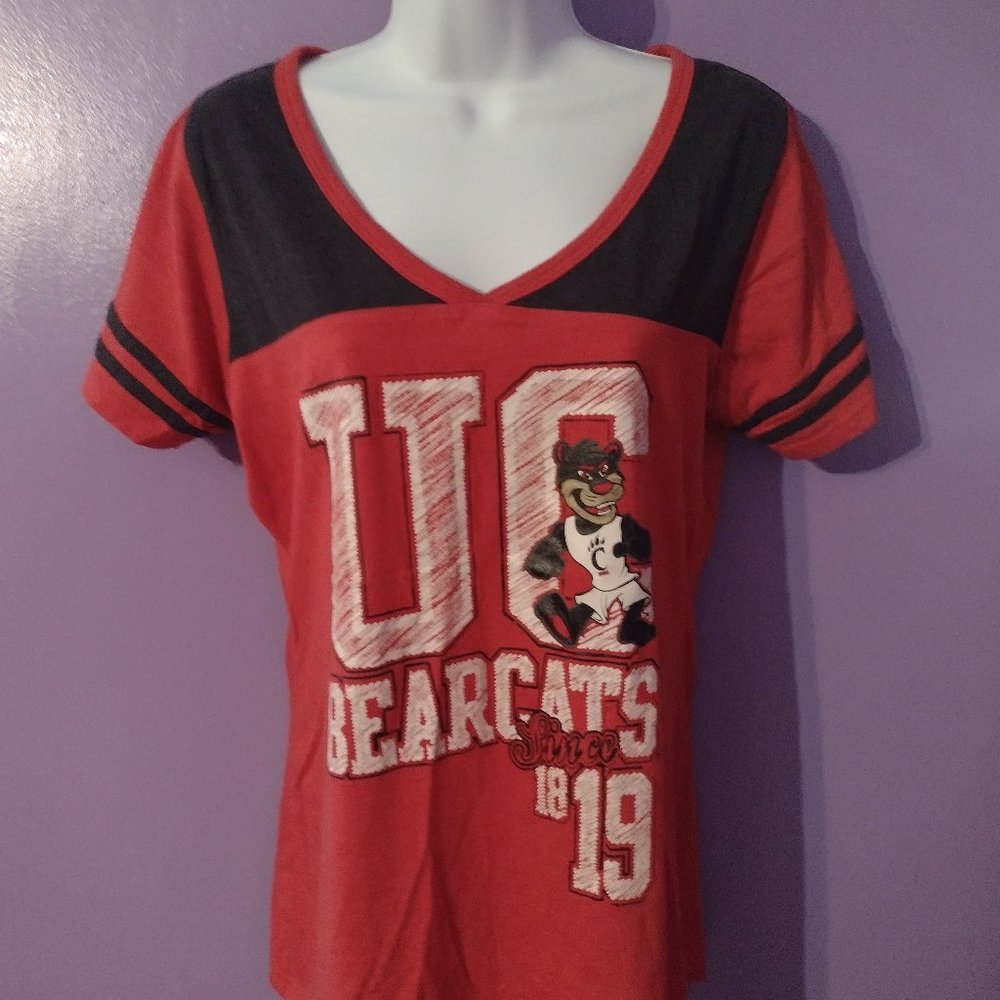 Women's Cincinnati Bearcats short sleeve shirt size large